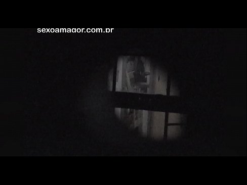 ❤️ Blondie bliver hemmeligt videooptaget af en voyeur fra nabolaget gemt bag hule mursten ☑ Porn video at da.f150pulse.top ❌